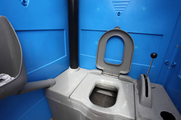 Porta potty delivery and setup in Miles, TX